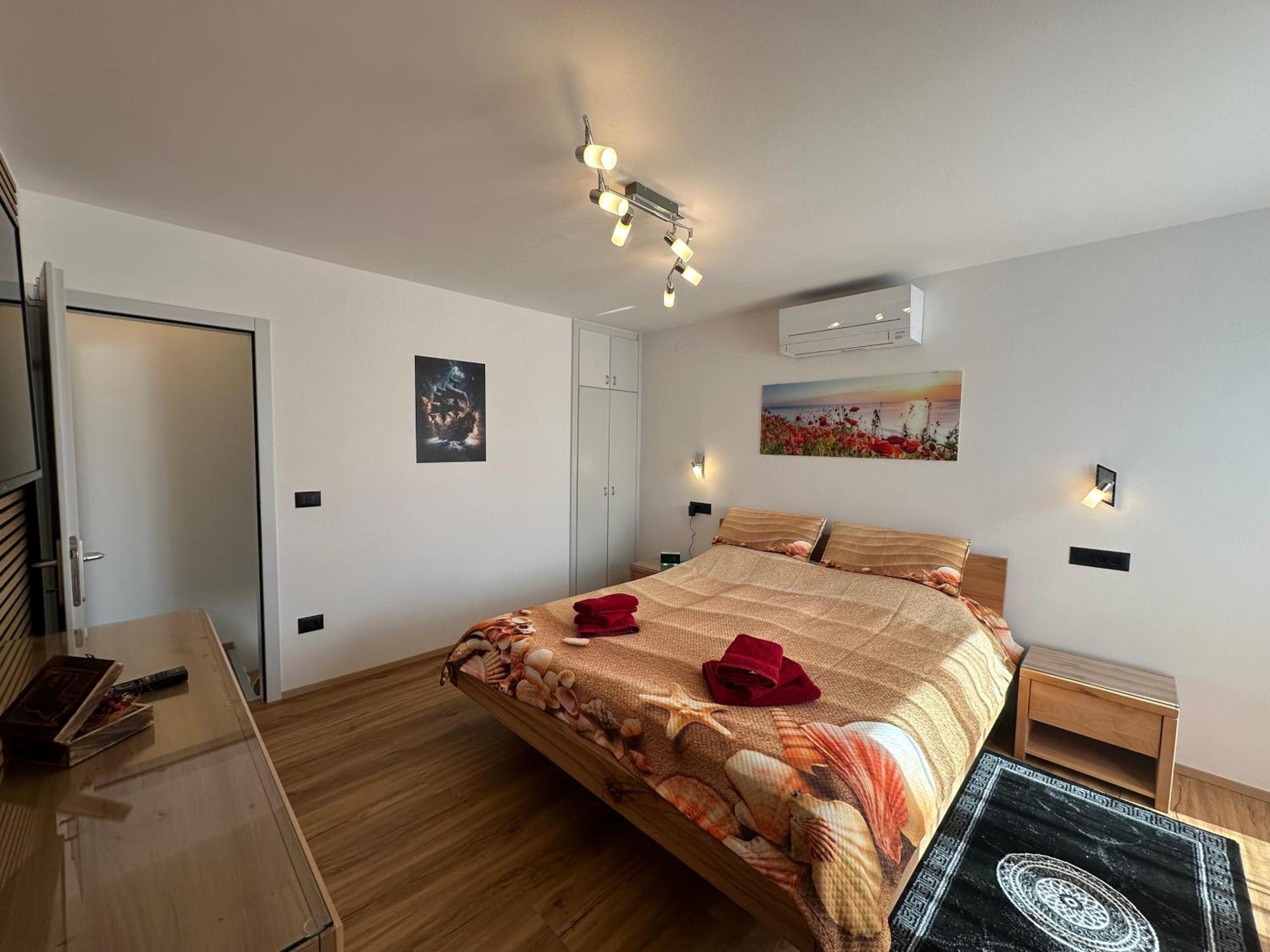 Villa Anthony Ровінь Екстер'єр фото