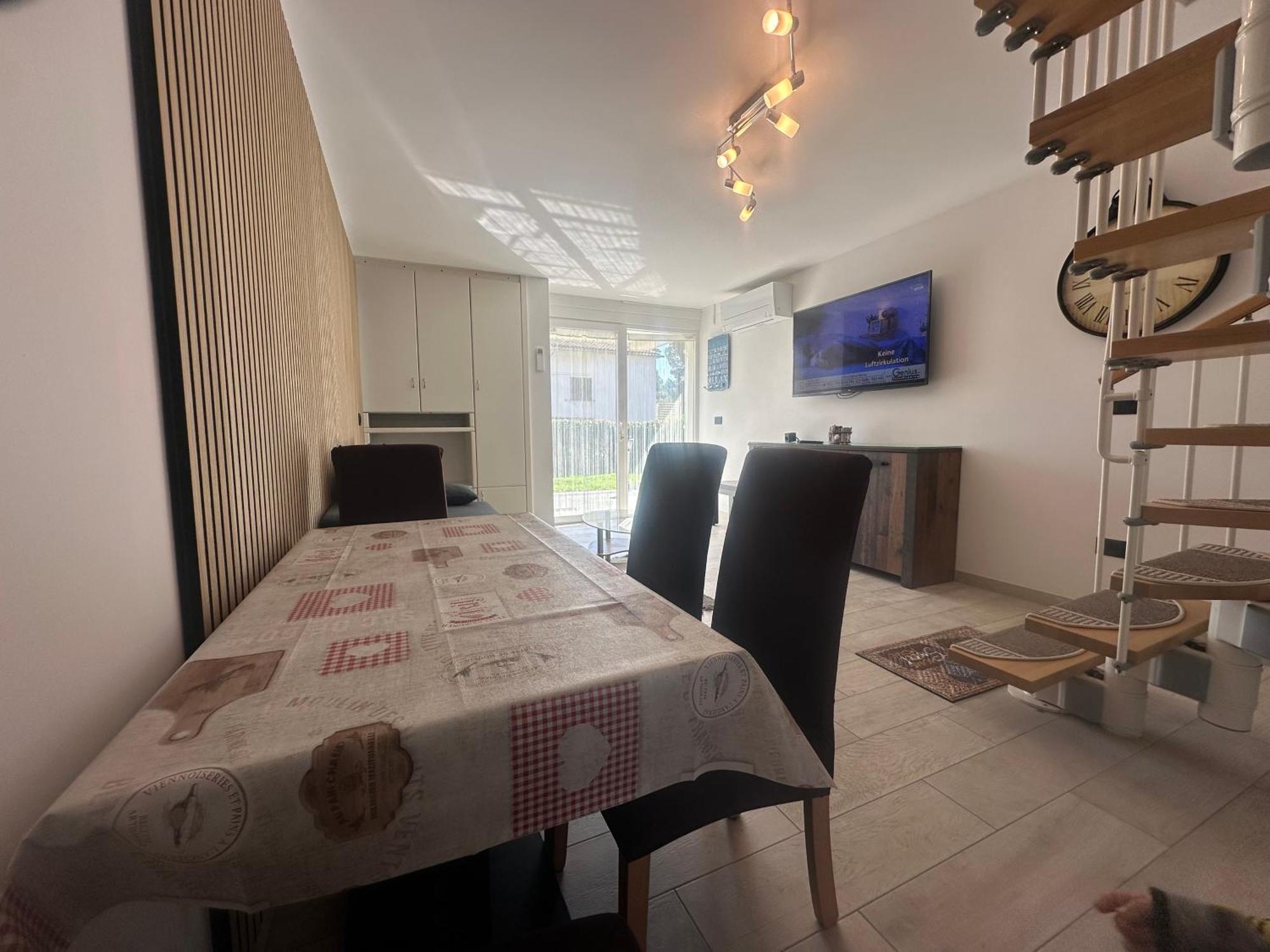 Villa Anthony Ровінь Екстер'єр фото