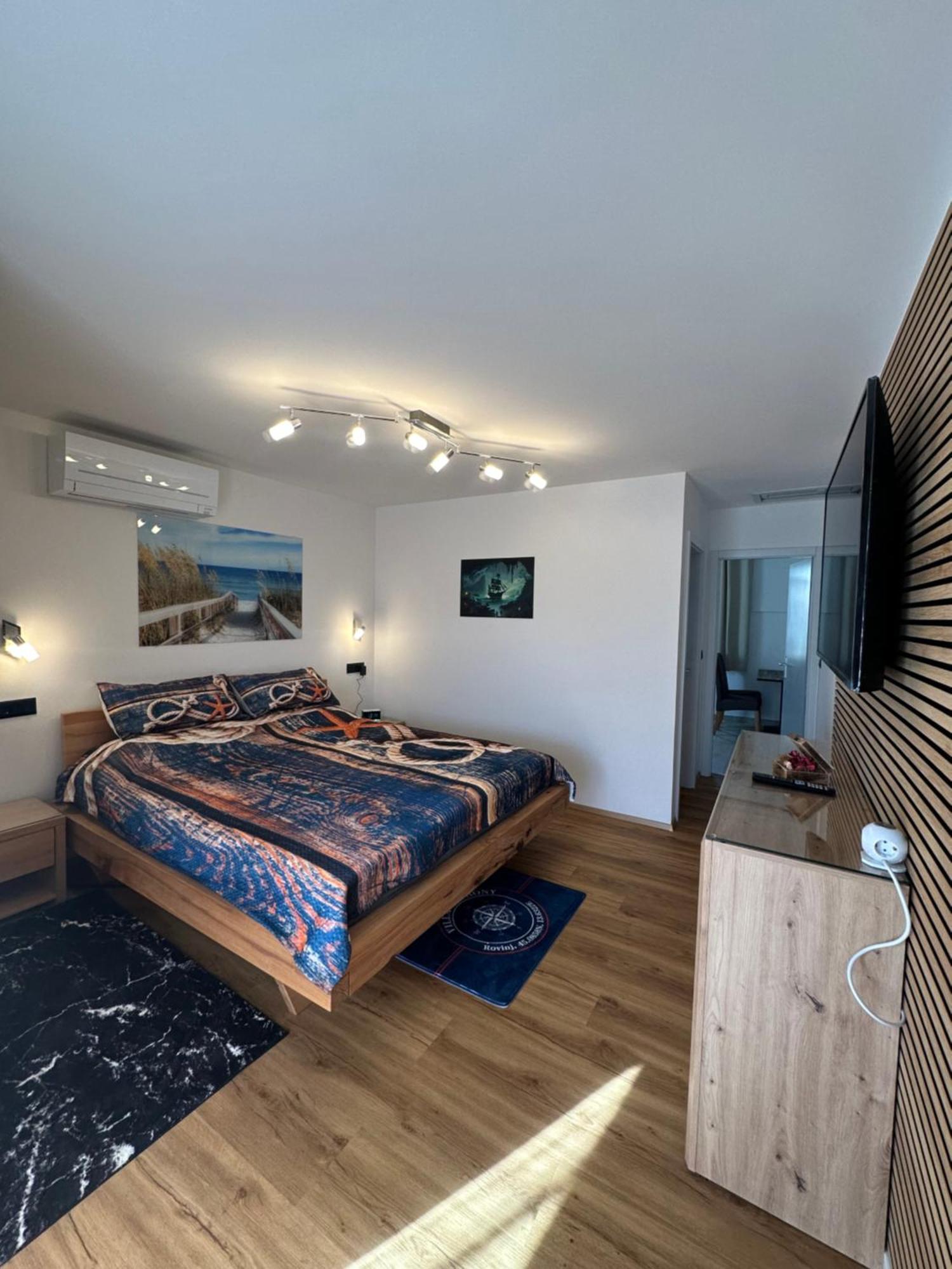 Villa Anthony Ровінь Екстер'єр фото