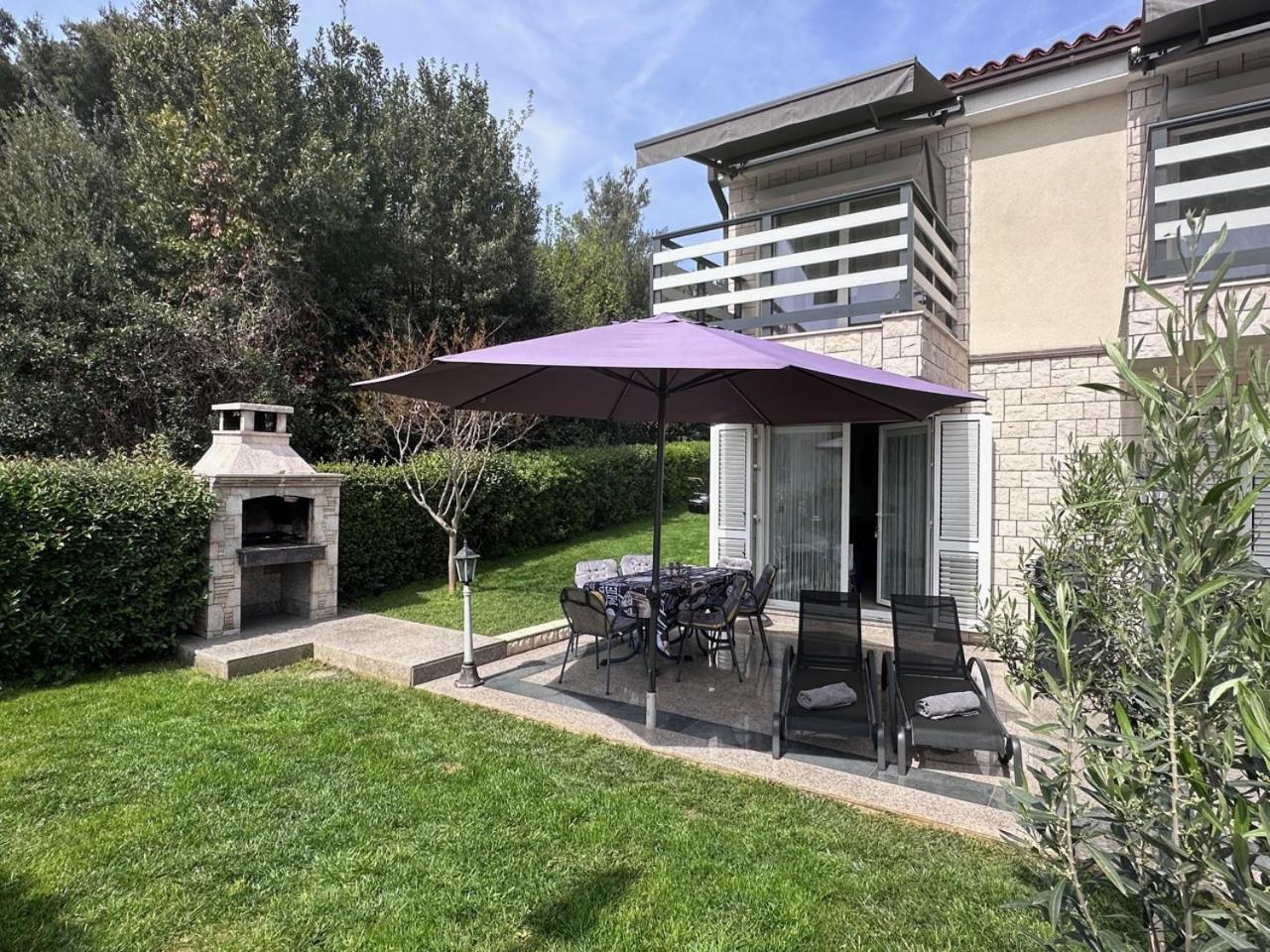 Villa Anthony Ровінь Екстер'єр фото